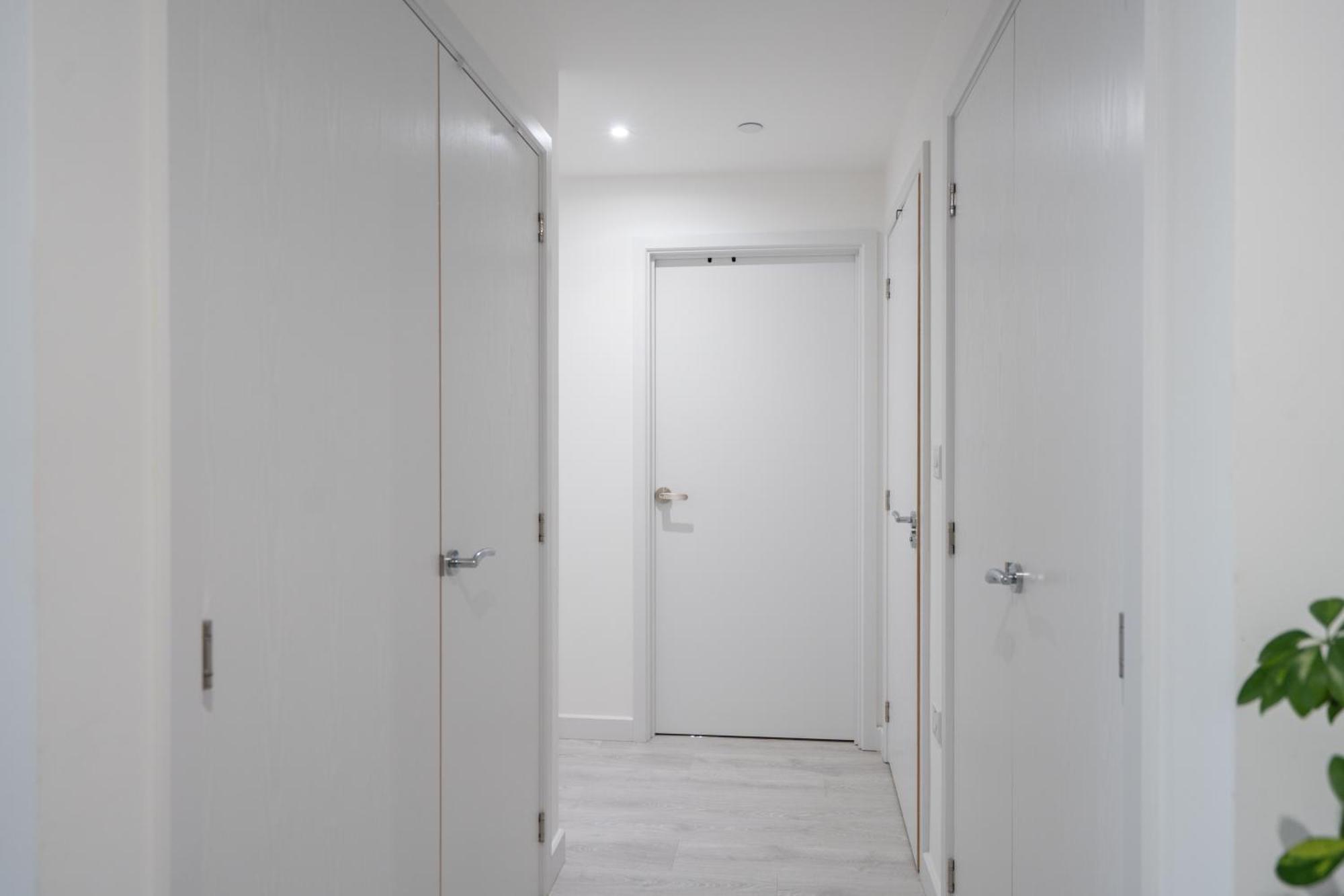 Appartamento Sunset Retreat: Steps From Heathrow/Twickenham Hounslow Esterno foto